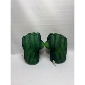 Incredible Hulk Smash Hands Pair Talking Fist Gloves Sounds Marvel Avengers 2008